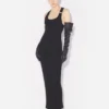 Czarna sukienka z piercingsem Czarna sukienka z piercingsem