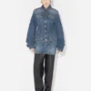 Niebieska kurtka dżinsowa z oversize’owymi rękawami Niebieska kurtka dżinsowa z oversize’owymi rękawami