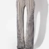 Re-Edition – granatowe spodnie Body Morph dopasowujące się do sylwetki Re-Edition – granatowe spodnie Body Morph dopasowujące się do sylwetki